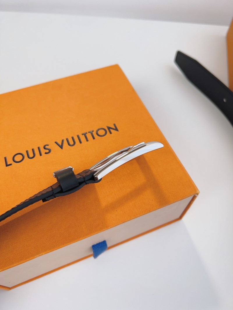 LOUIS VUITTON Belts